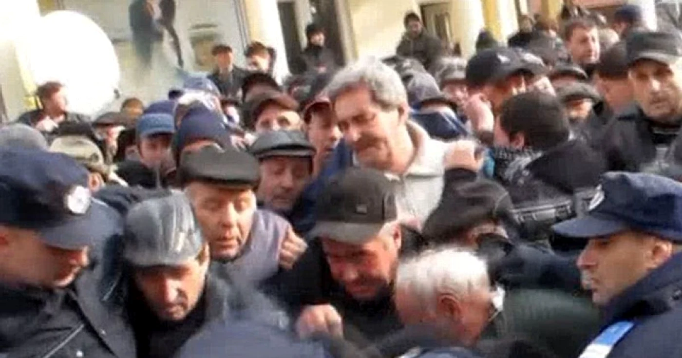 Înghesuială la sarmale