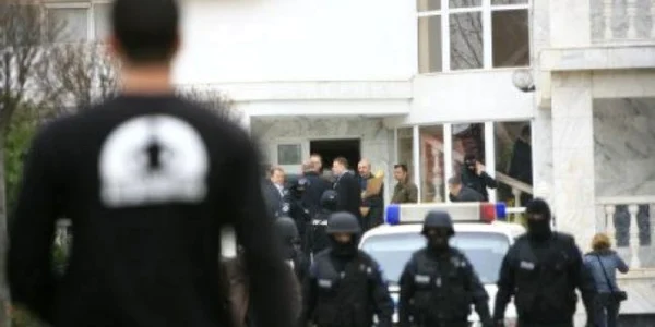 Percheziţii în Dolj şi Gorj la suspecţi de trafic de persoane în Dolj şi Gorj