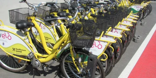 A început sezonul de mers pe biciclete