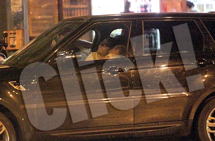 Simona Halep şi iubitul secret  s-au îmbrăţişat şi s-au sărutat în maşină  în mai multe „reprize”, în timpul  plimbării prin Bucureşti