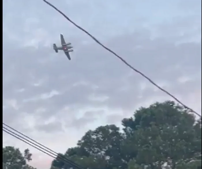 Un pilot amenință că va intra cu avionul într-un magazin Walmart în Tupelo, FOTO Captură Twitter