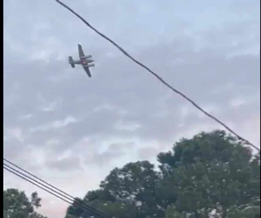 Un pilot amenință că va intra cu avionul într-un magazin Walmart în Tupelo, FOTO Captură Twitter