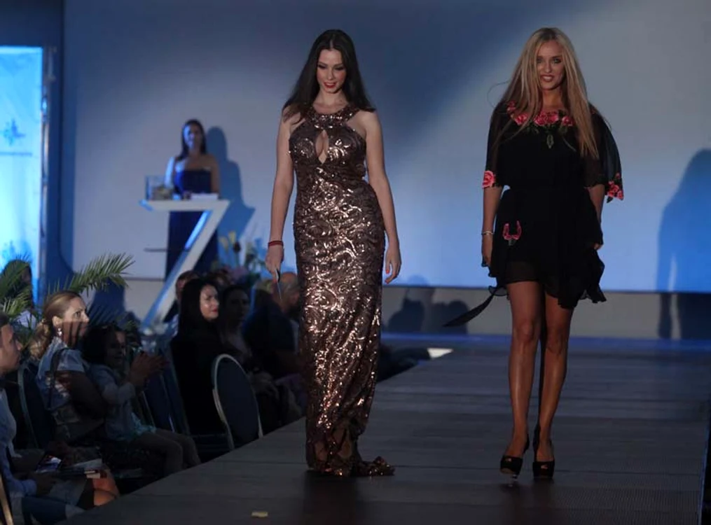 Tania Budi reuşeşte să arate perfect în orice ipostază