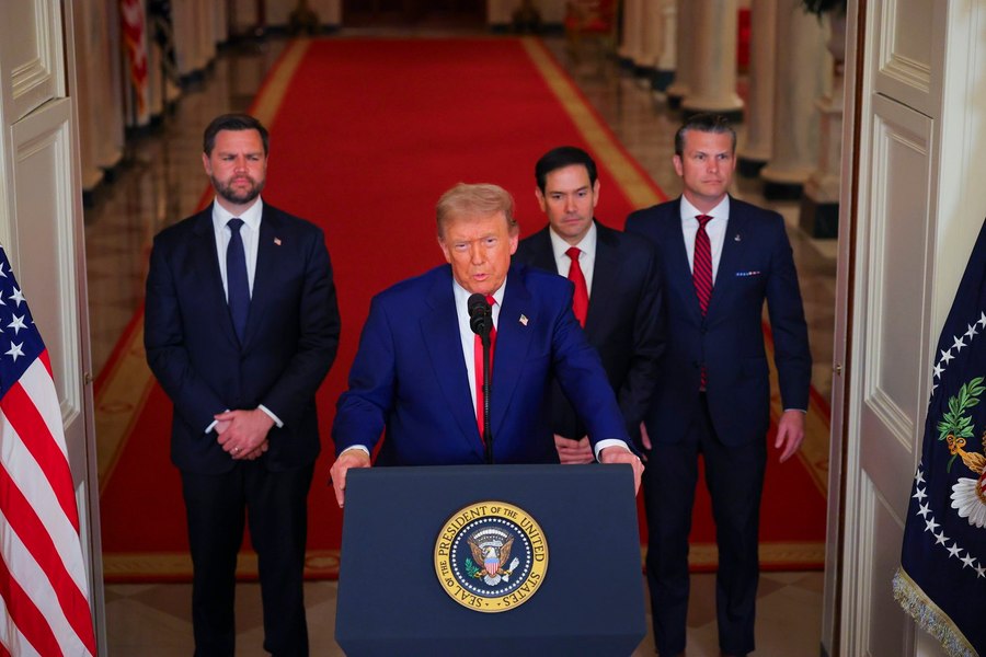 SUA a bombardat Iranul. Trump: „Un atac foarte reuşit asupra a trei situri nucleare” | LIVE TEXT