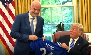 Trump Infantino Captură YT Voice of America png