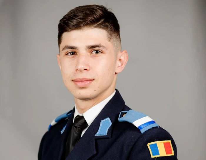 Sebastian Tomuş va deveni ofițer la Parașutiști FOTO Colegiul Militar „Mihai Viteazul”