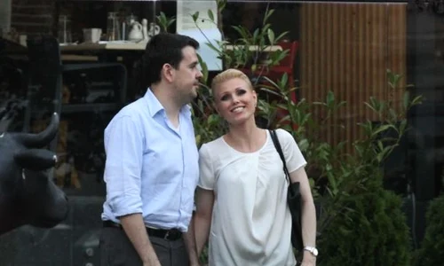 cristina rus fericita jpeg