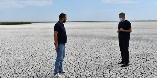 Lacul Nuntasi a secat foto Sergiu Niculescu