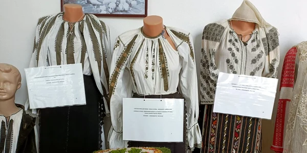 muzeu costume popukare tismana (2) jpg