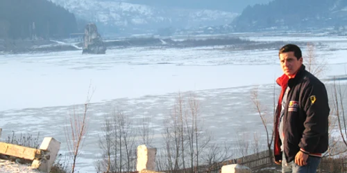 Reciful este înconjurat de apă câteva luni pe an