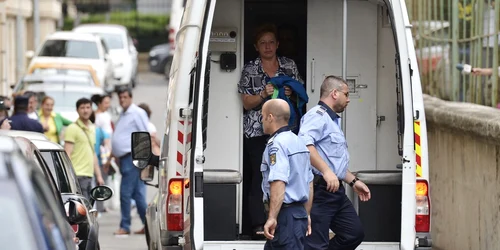 Judecătoarea Carmen Mladen rămâne în arest 