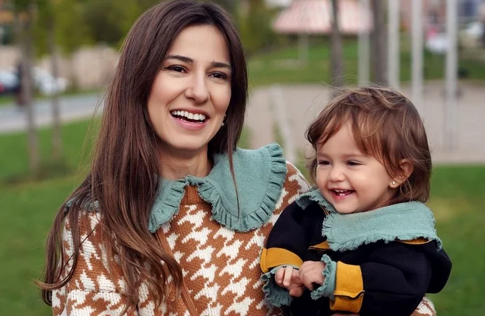 Dana Rogoz și fetița ei - Foto: social media