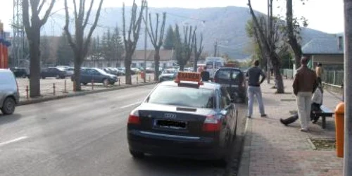 Neamţ: Şcoli de şoferi amendate de poliţişti
