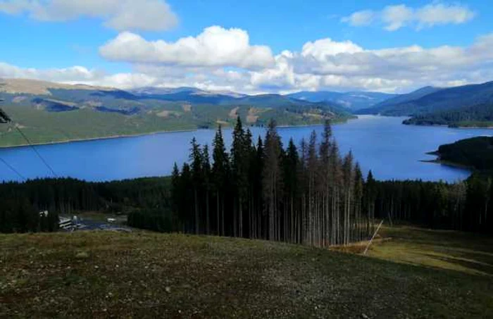 Domeniul schiabil Transalpina - Vâlcea în sezonul cald Foto Domeniului schiabil Transalpina