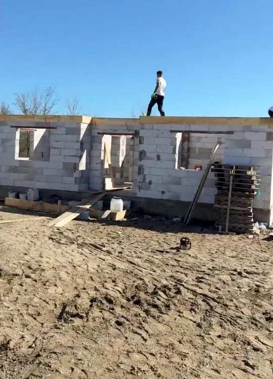 Noile case sunt ridicate în timp - record