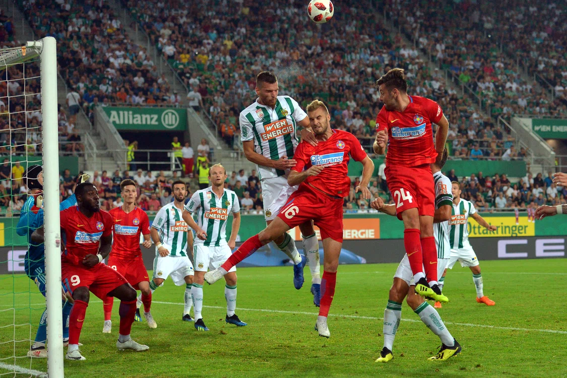 
    FCSB a pierdut cu 3-1 la Viena, dar roş-albaştrii spun că la Bucureşti le vor da austriecilor cu terenul în capFOTO: Sportpictures.eu  