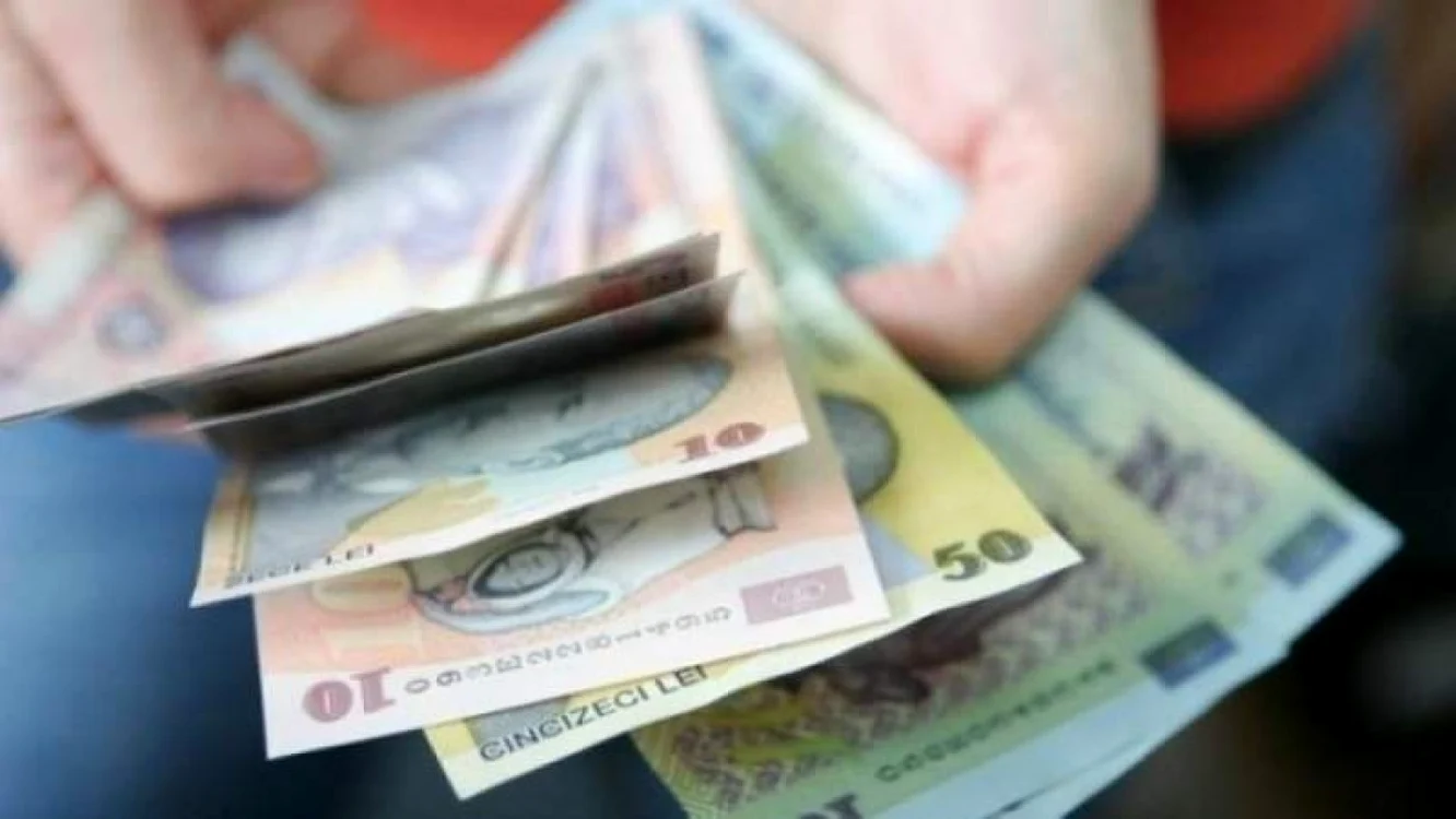 bani româneşti foto voxbiz.ro