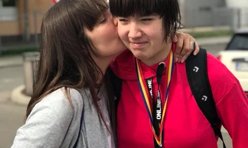 fiica Roxanei Gabor Iliescu Teresa vicecampioana la polo (7) jpeg