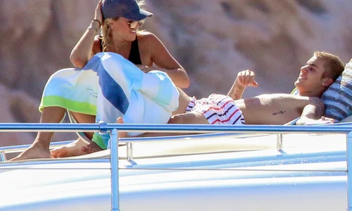 justin bieber sofia richie hepta 2532926 jpg jpeg