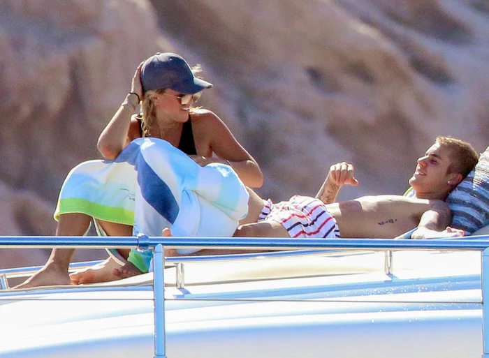 justin bieber sofia richie hepta 2532926 jpg jpeg