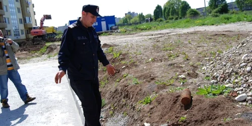 Costumele vor proteja angajaţii ISU la asanarea terenurilor unde sunt descoperite elemente de muniţie, precum proiectilele