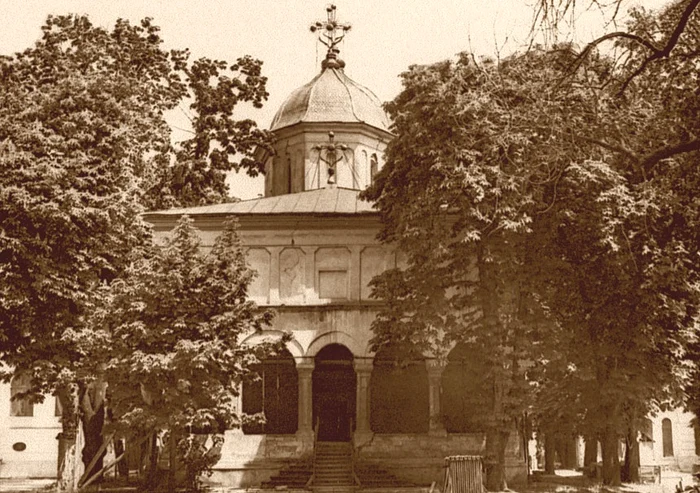 Biserica Cotroceni, ridicată la 1681 de domnitorul Șerban Cantacuzino, așa cum arăta ea înainte de a fi demolată de Ceaușescu în 1984Foto: muzeulcotroceni.ro