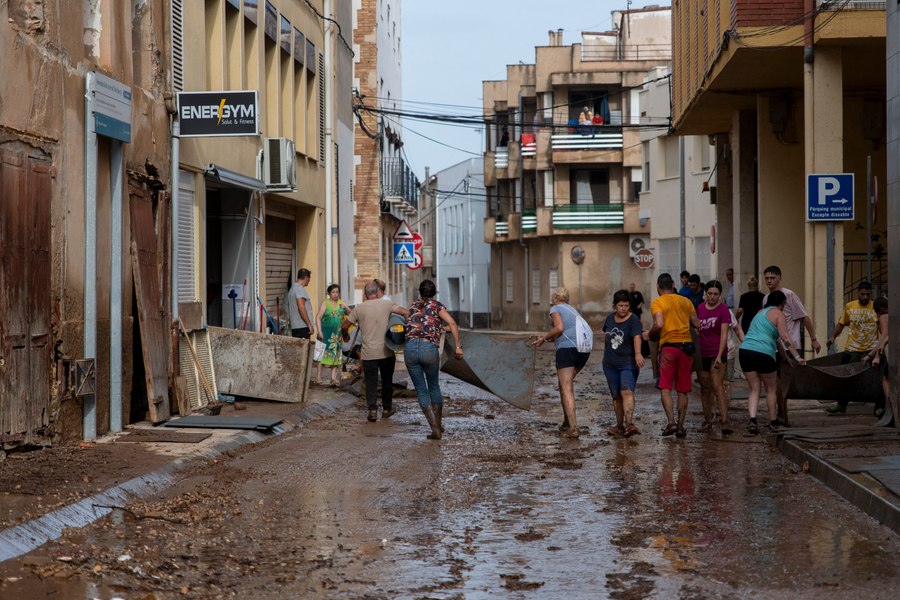 Inundaţii pe insula Mallorca după precipitaţii record. Nicio persoană nu a fost rănită de fenomenele extreme