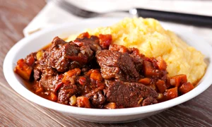 1 mancare tochitura mamaliga 39163094 xxl jpg jpeg