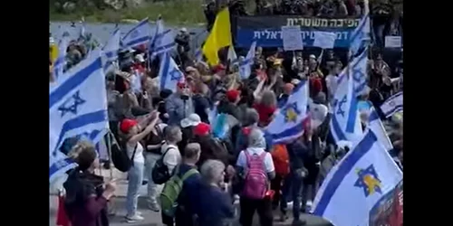 proteste in israel Middle East Monitor png
