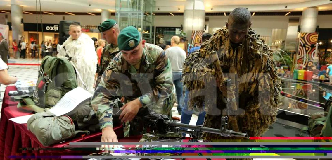 armata la mall 123