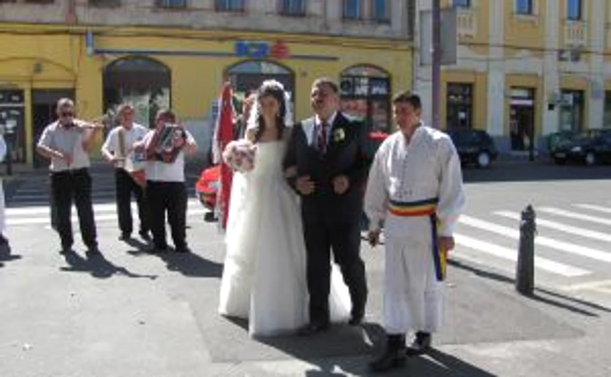 Alex Mang şi Cristina Avrigeanu s-au căsătorit