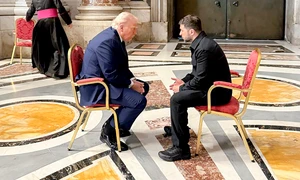 Donald Trump și Volodimir Zelenski au avut o discuție intensă la funeraliile Papei FOTO EPA EFE jpg