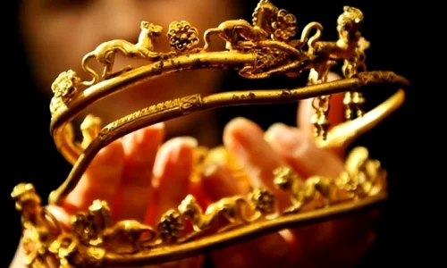 Comorile tracilor: a fost descoperit un extraordinar tezaur getic de aur jpeg