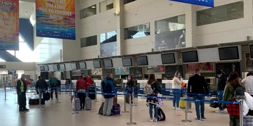 aeroport otopeni foto cnab