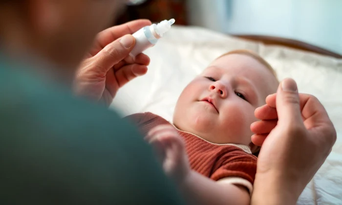 Lavaj nazal la bebeluși. FOTO parents.com