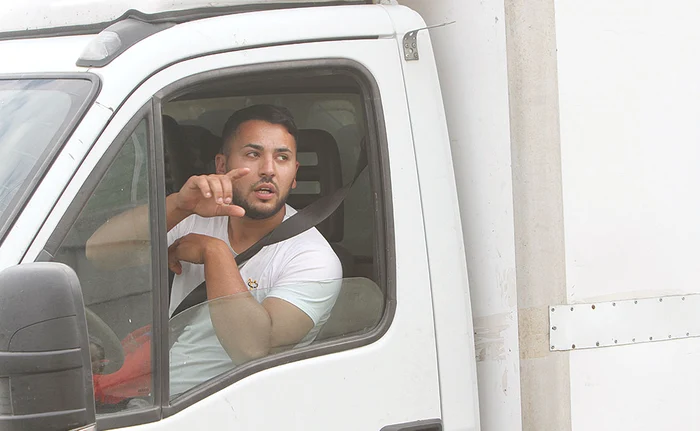 
    New York. Americanii au fost cei care au inventat ”No Pants Subway Ride”, la care participă oameni de toate vârsteleFoto: AFP  