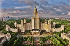 Universitatea „V.M. Lomonosov” din Moscova (foto: I.s.kopytov / Wikimedia Commons)