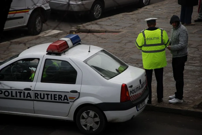 Poliţiştii de la Rutieră nu iartă pe nimeni
