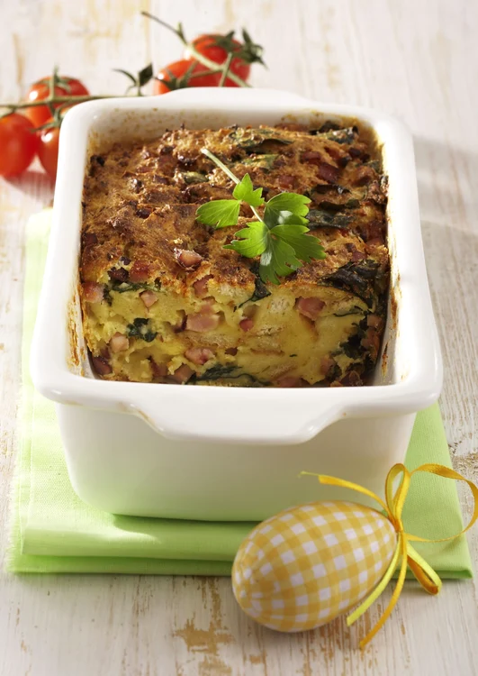 
    Budincă cu spanac și afumătură                