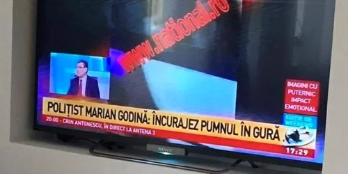 Godina versus Antena 3