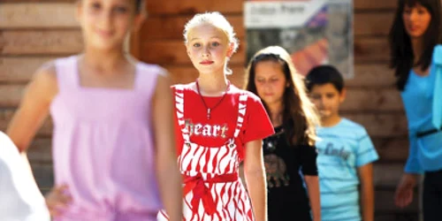 Timişoara: Monica Columbeanua ajuns model pentru fetiţe