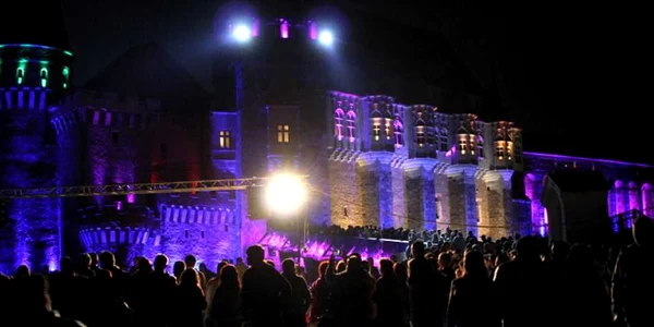 castelul corvinilor foto daniel guta