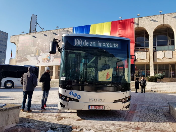 Noile autobuze din Constanţa FOTO Călin Gavrilaş