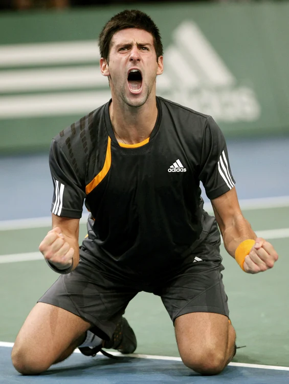 
    Explozia de bucurie a lui Novak Djokovic demonstrează cel mai bine cât şi-a dorit să cucerească trofeul  