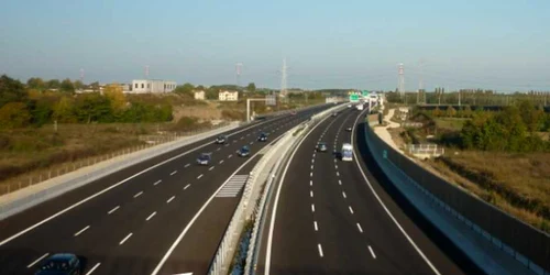 autostrada A 4 italia torino-milano