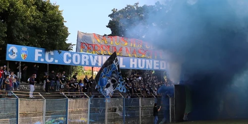 suporteri corvinul hunedoara