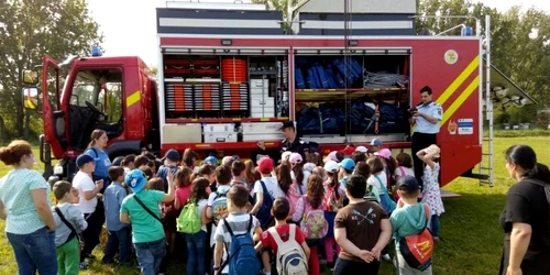 scoala altfel foto isu bucuresti