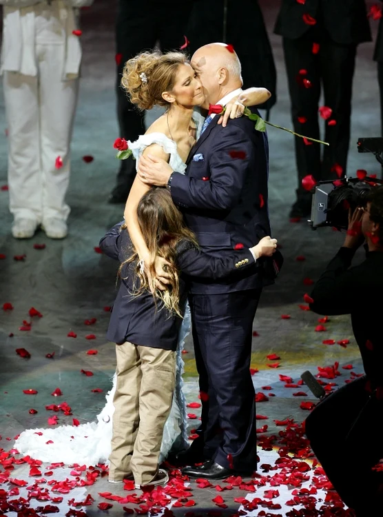 Celin Dion și René Angélil s-au căsătorit în 1994