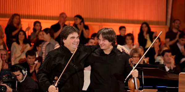 duelul viorilor croitoru prunaru 2011