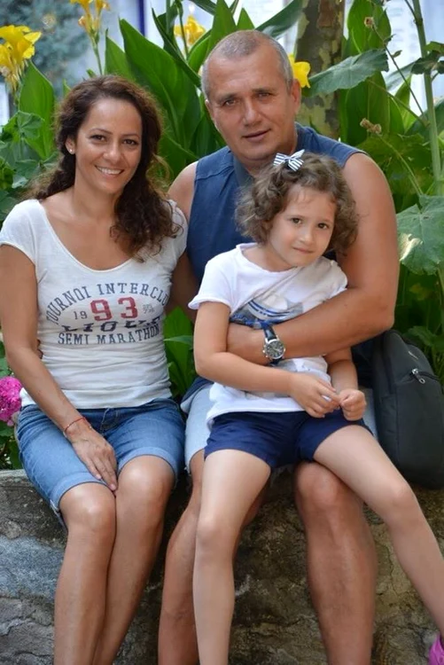 Carmen Trandafir și Emil Grădinescu sunt fericiți și au o fiică superbă